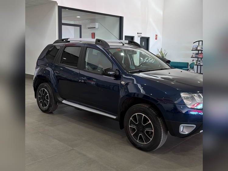 Dacia Duster SL Blackshadow dCi 110CV 4x2 EU6 foto 4